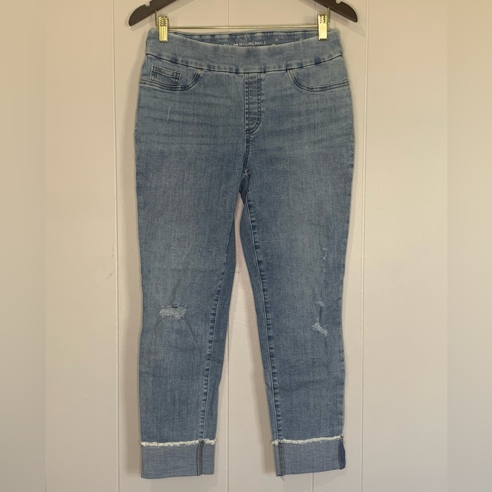 Women’s size 2, blue jean, Capri  jegging by Chicos